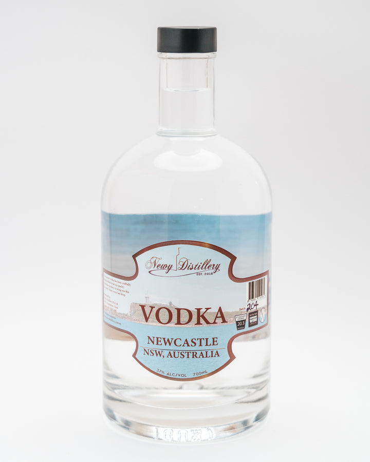 Newy Distillery SIgnature Vodka. Triple Distilled, wheat vodka. Vegan. Sugar free. 700ml 37% alc/vol.